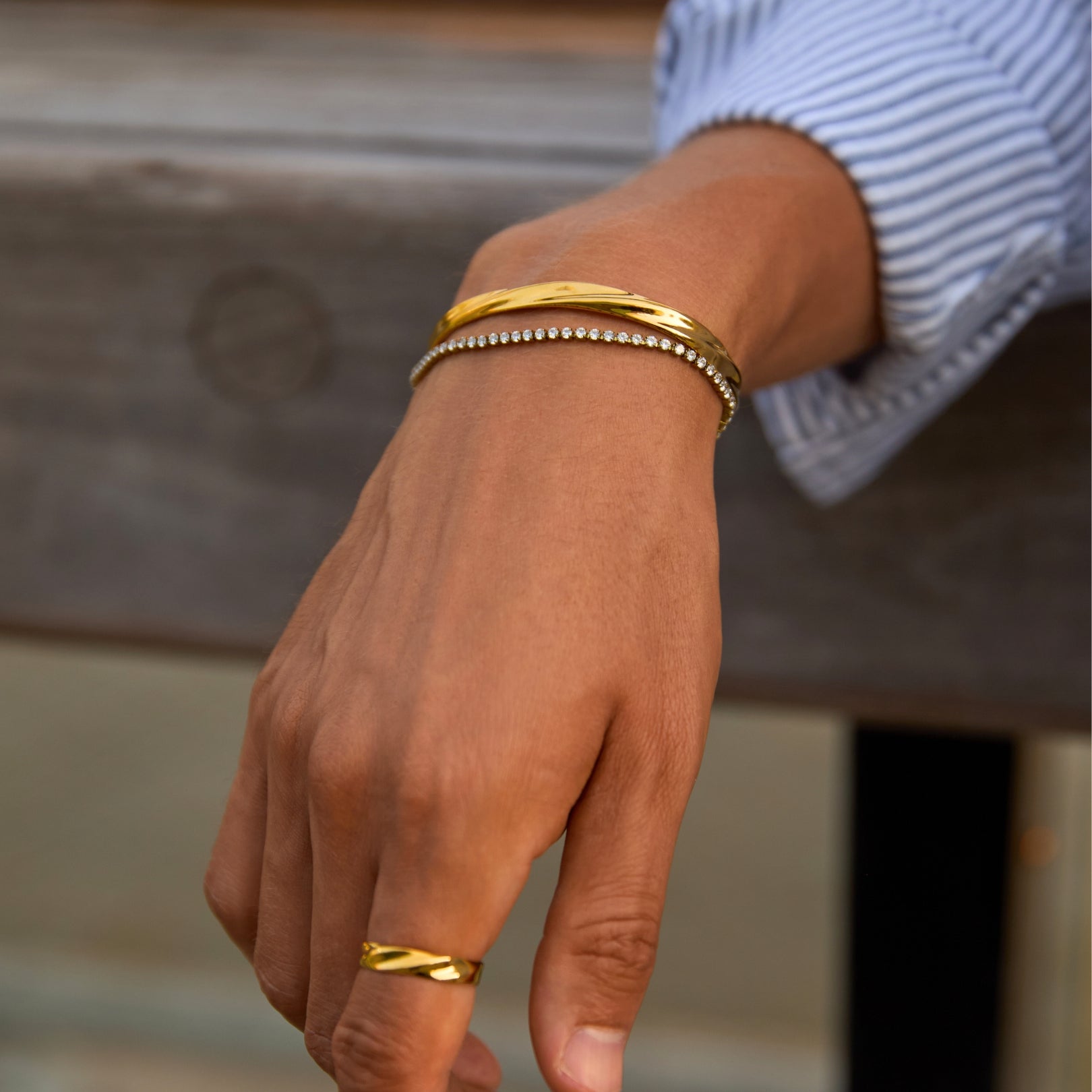 Bracelete Torcido Ajustável